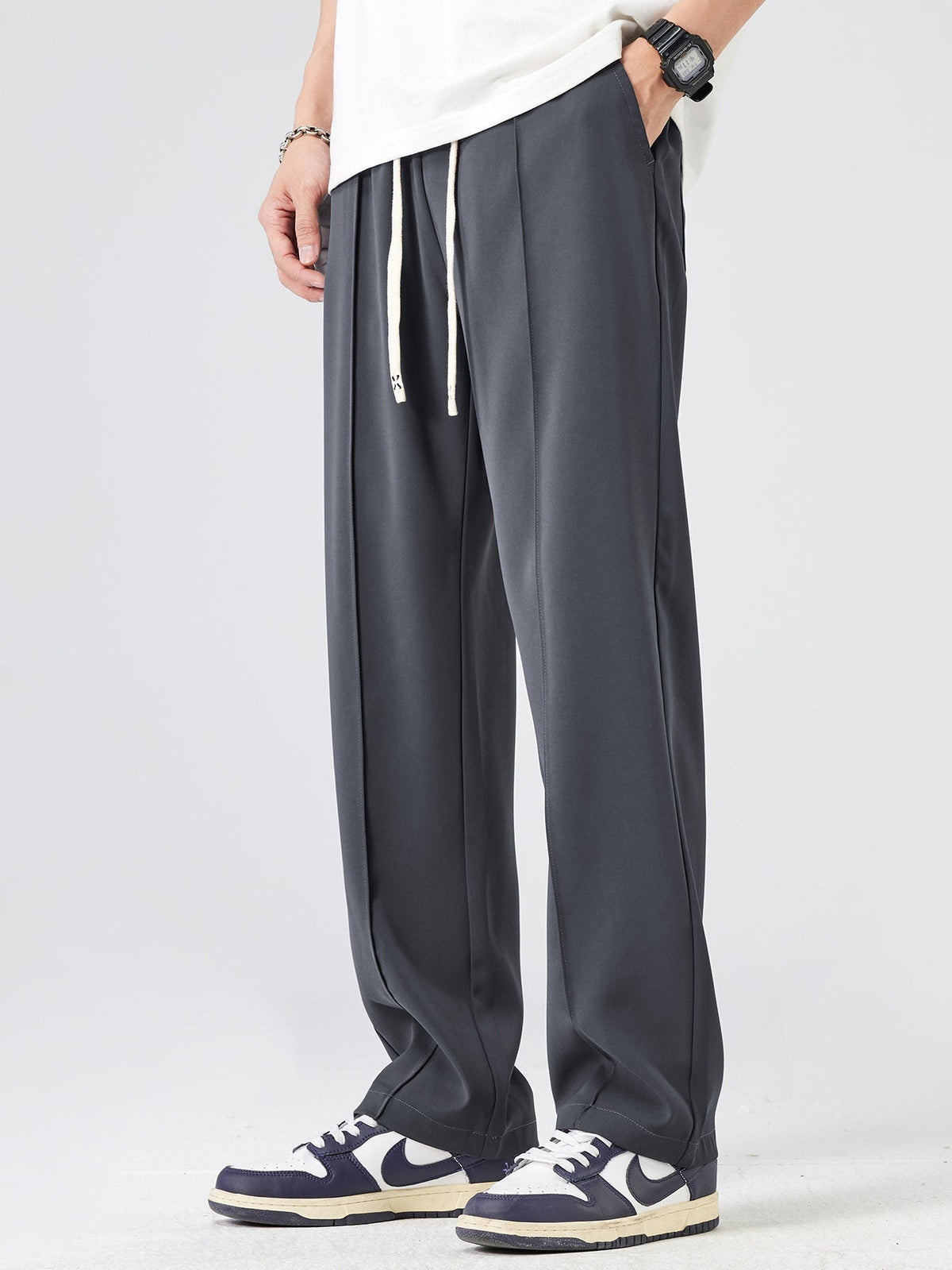 Abel | Geplooide pantalon met trekkoord
