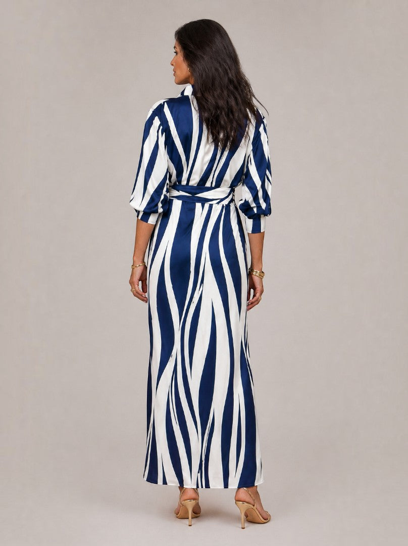 Anja | Wikkeljurk met golfmotief in marineblauw