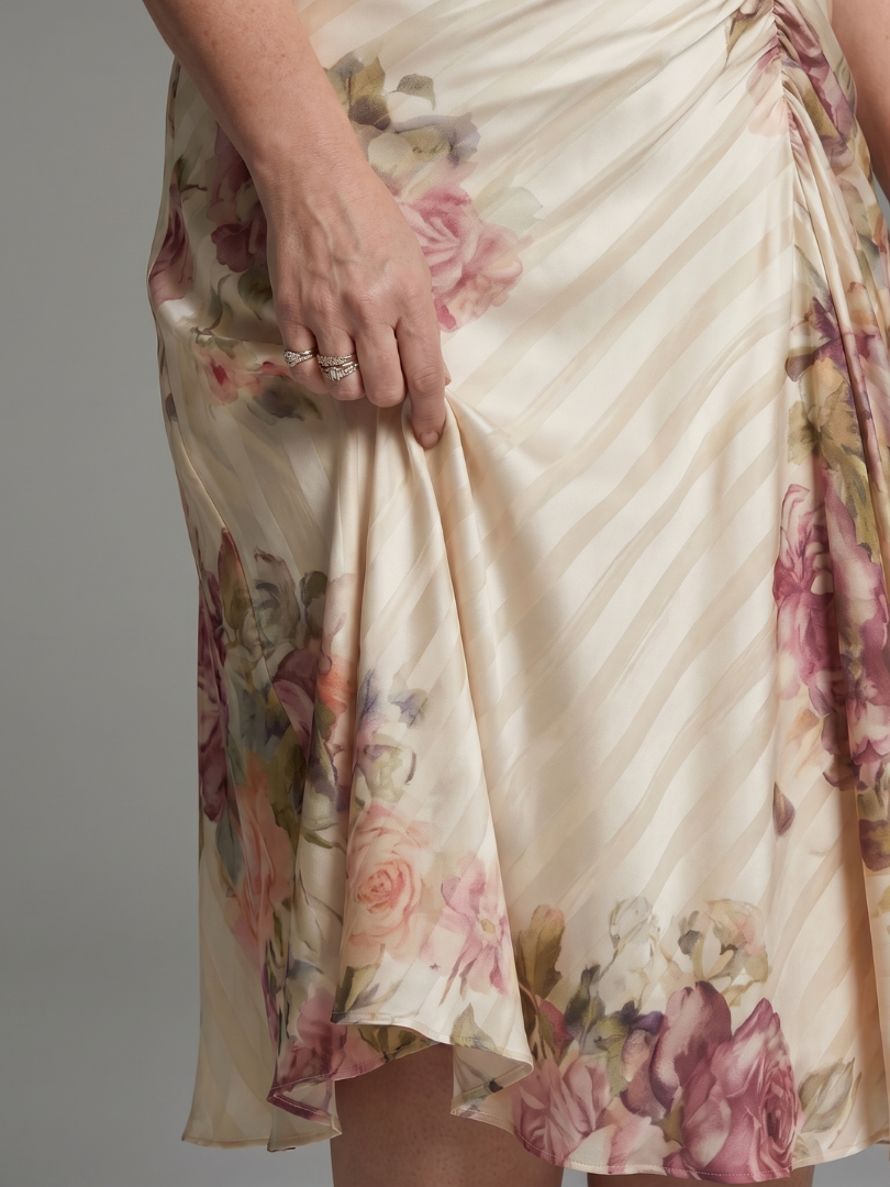Lisette | Satijnen midi-jurk met bloemenprint