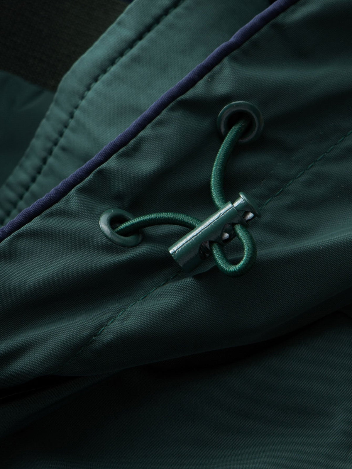 Luuk | Jack met afneembare capuchon in contrasterende kleur