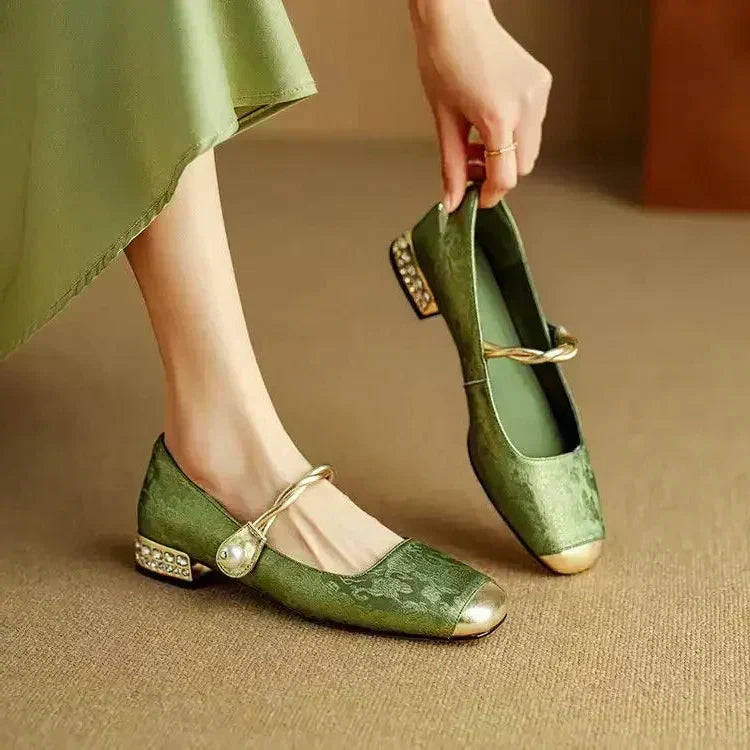 Marieke | Klassieke schoenen met bandje