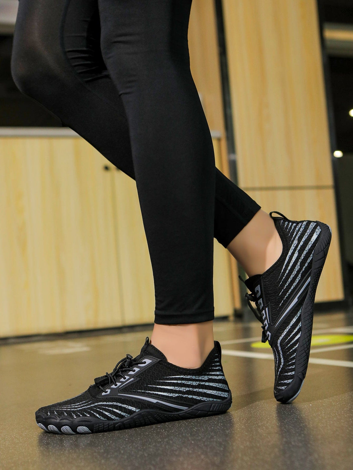 Nadia | Unisex barefoot sneaker