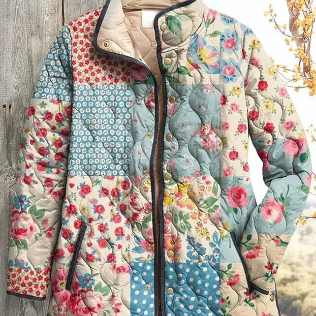 Nannie | Gewatteerde patchworkjas met bloemenmotieven