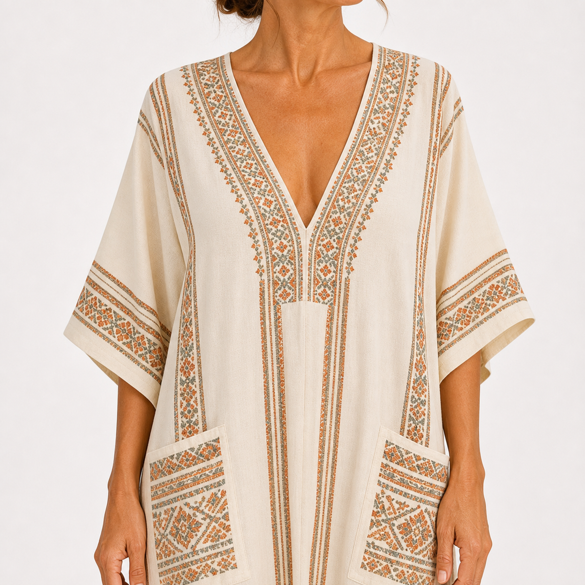 Reintje | Beige kaftan met etnisch motief