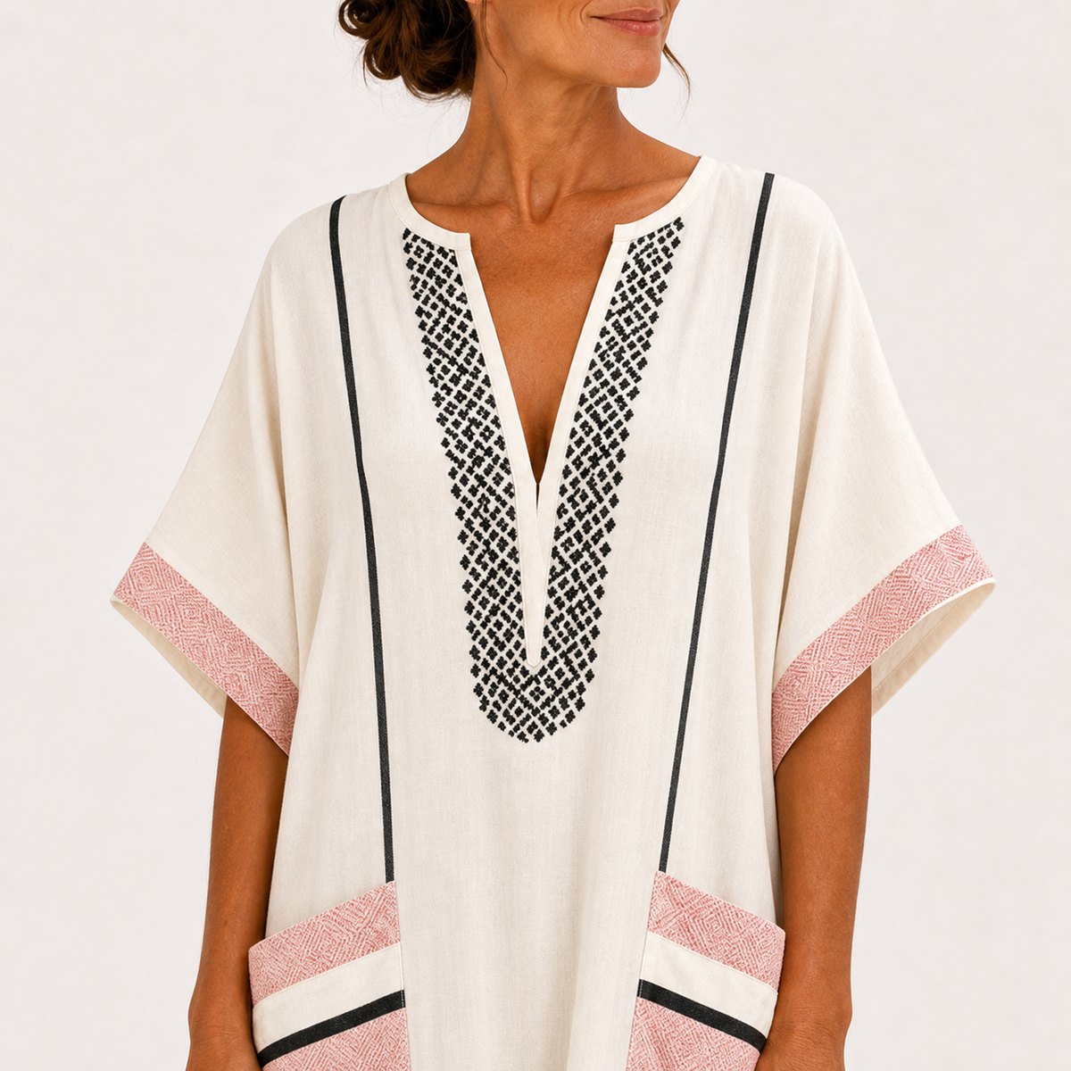 Roelofje | Ecru kaftan met strepen