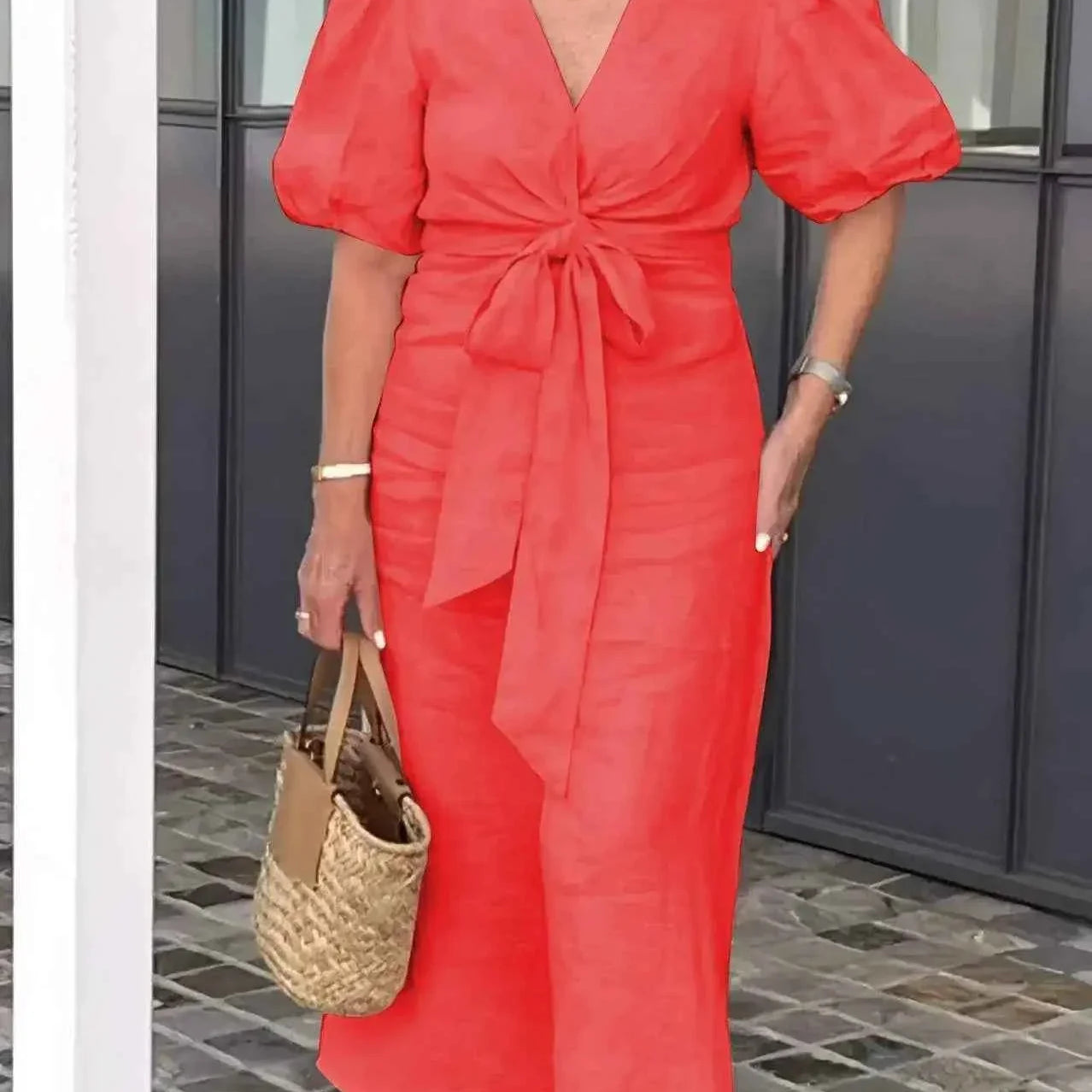 LYNORA | ELEGANTE MIDI JURK MET V-HALS
