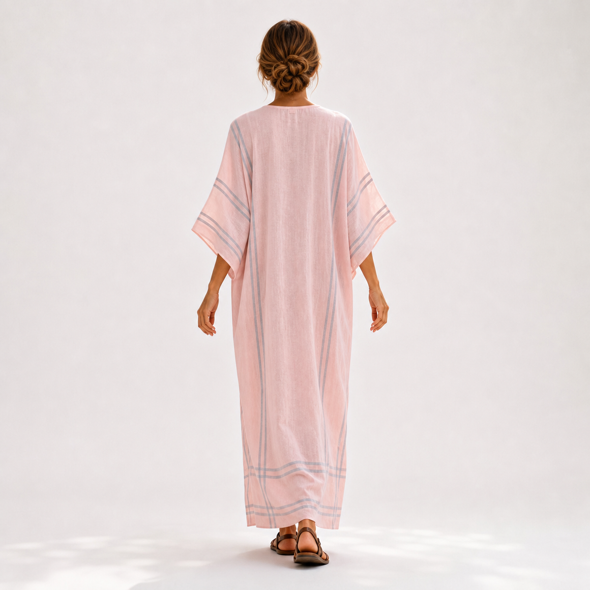 Zwaantje | Roze kaftan met strepen