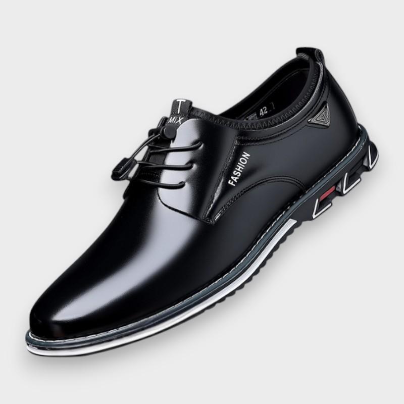 Karst | Zwarte derbyschoenen met glanzende afwerking
